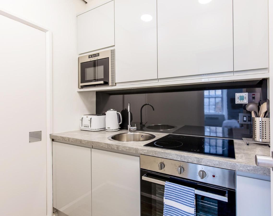 Modern Studio Next To Edinburgh Castle Apartment ภายนอก รูปภาพ